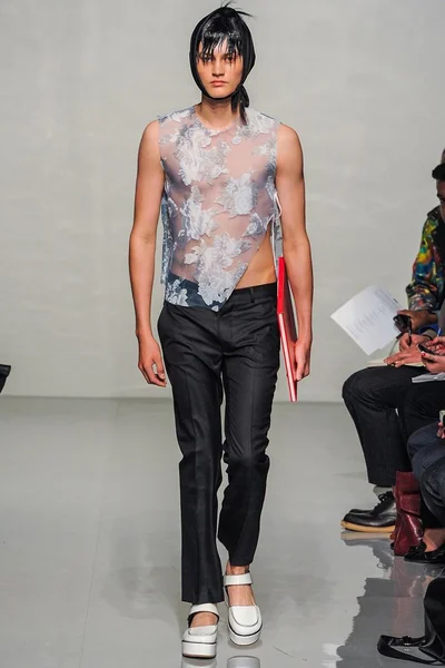 Look 14
